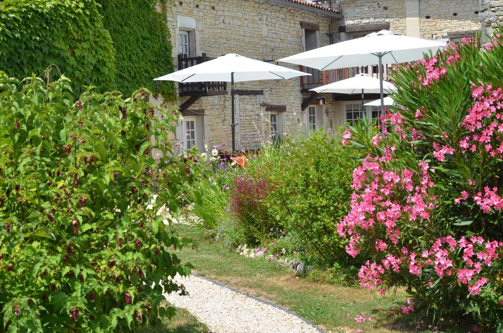 La Closerie Bed & Breakfast Nercillac Exterior photo